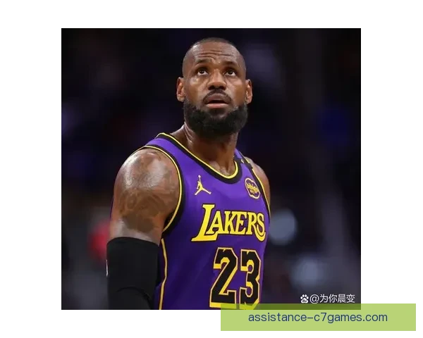 詹姆斯创历史新纪录 湖人队战胜勇士迎来关键胜利