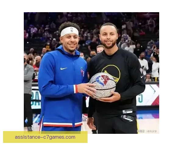 勇士队新赛季展望:斯蒂芬库里领衔冲击总冠军目标 勇士队新赛季展望:斯蒂芬库里领衔冲击总冠军目标